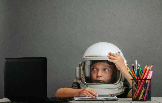 The parents behind the screen. The challenges of virtual learning